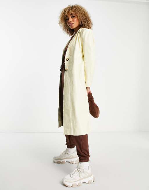 Jayley - Trench boyfriend in pelle sintetica lucida effetto coccodrillo giallo burro 