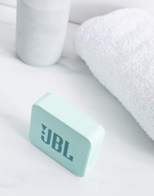 jbl go 2 speaker in mint