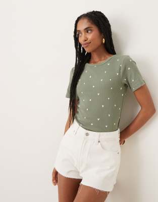 Jdy All Over Heart Print Ribbed T-shirt In Green