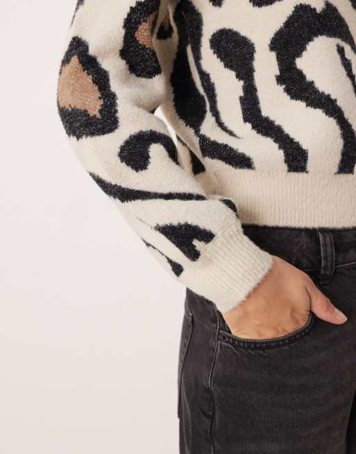 JDY animal print jumper in brown, 3 of 4