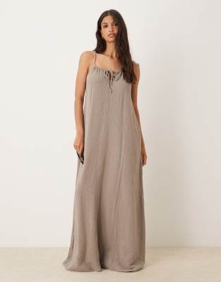 JDY - Ärmelloses Maxikleid aus grob gewebter Baumwolle in Braun mit Bindedetail vorn-Brown