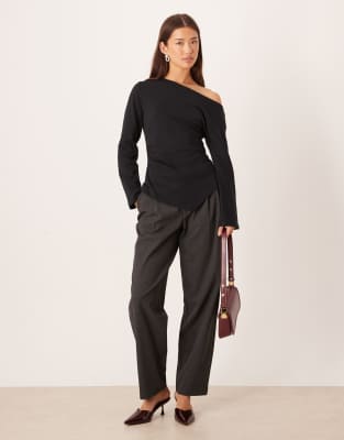 Jdy Asymmetric Side Detail Top In Black
