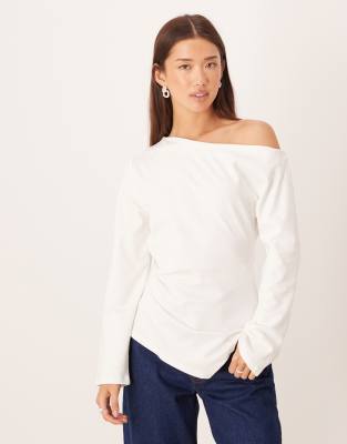 Jdy Asymmetric Side Detail Top In White