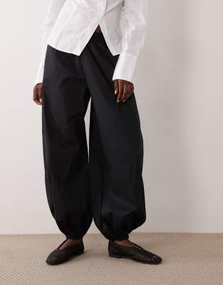 Jdy Balloon Pants In Black
