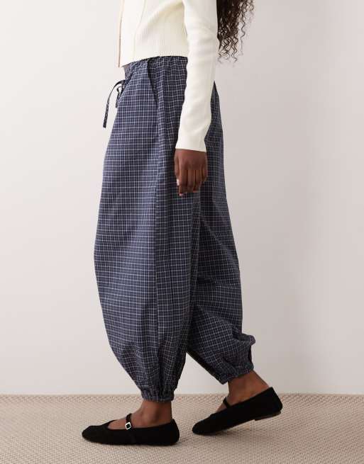 JDY balloon trousers in navy check, 2 of 5
