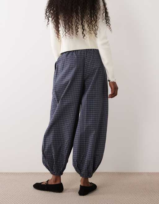 JDY balloon trousers in navy check, 3 of 5