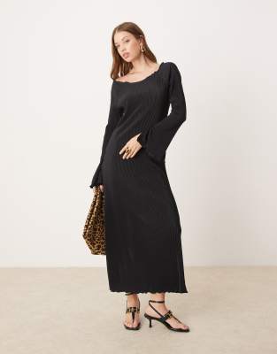 JDY bell sleeve plisse maxi dress in black