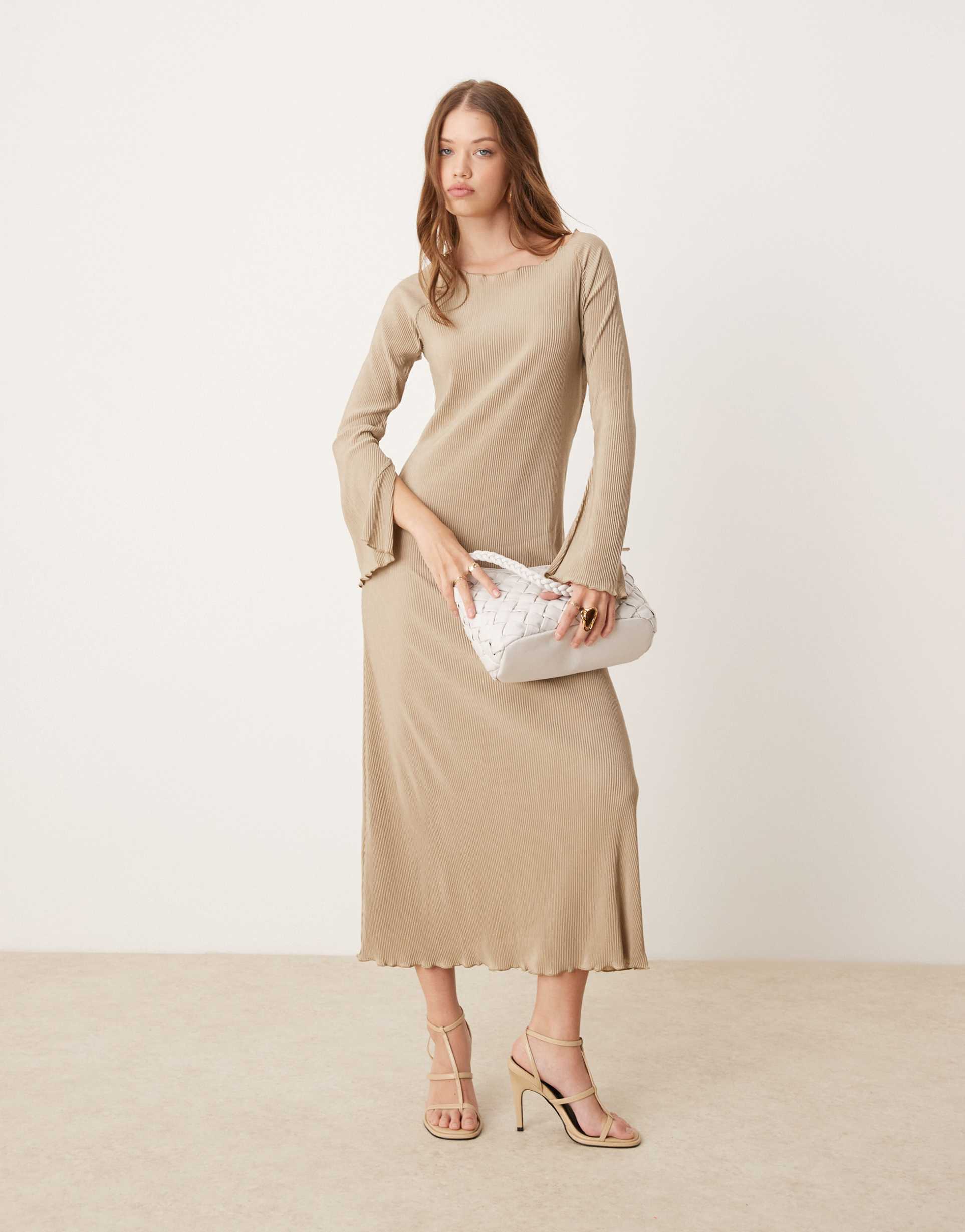 jdy bell sleeve plisse maxi dress in stone