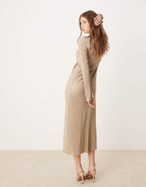 plisse flare sleeve maxi dress Plus Size Brown Plisse Twist Front Flare Sleeve Midaxi Dress – Fashion//SZN