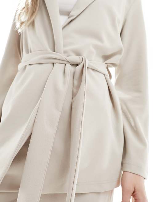 H&m deals belted blazer