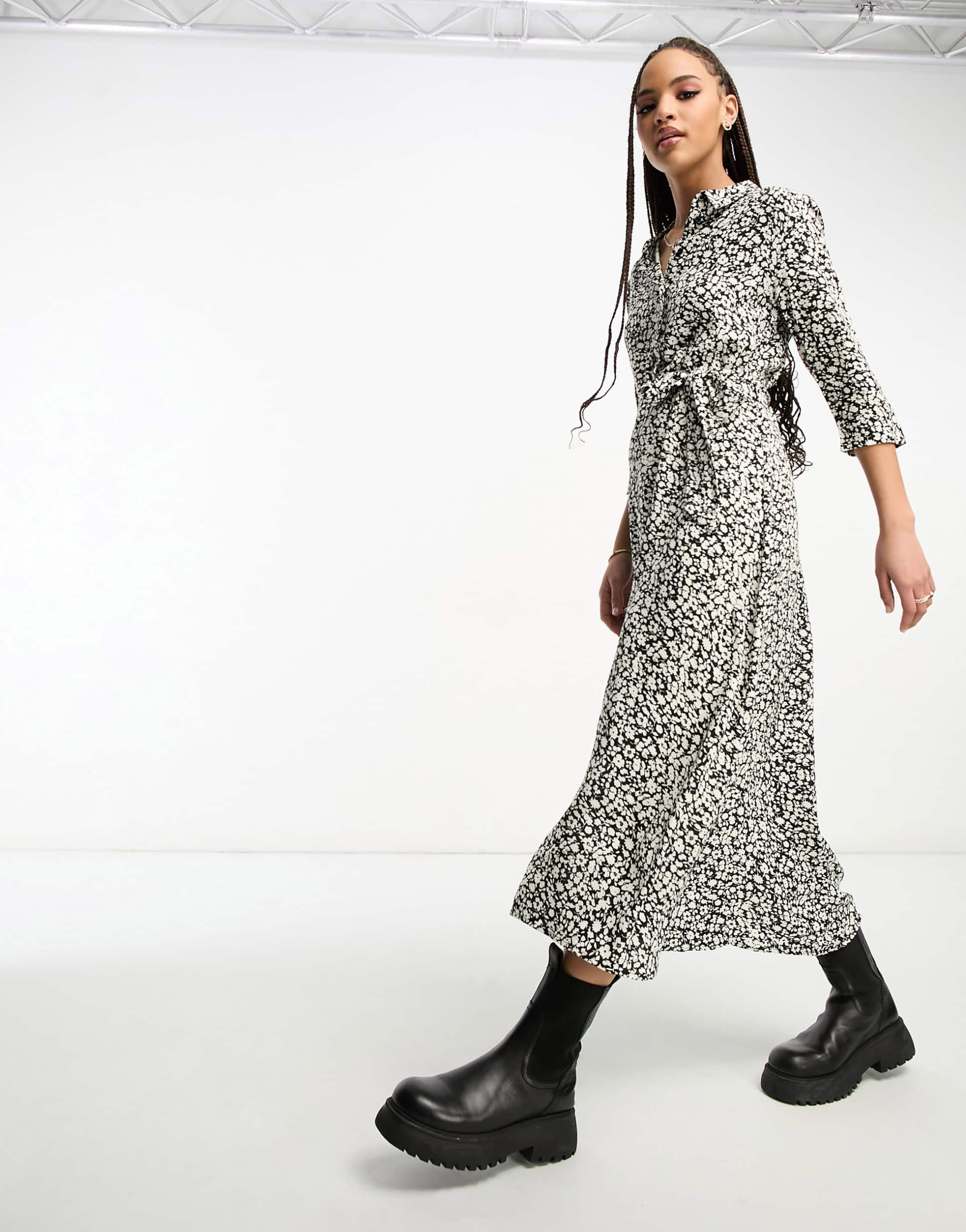 jdy belted maxi shirt dress in black ditsy floral