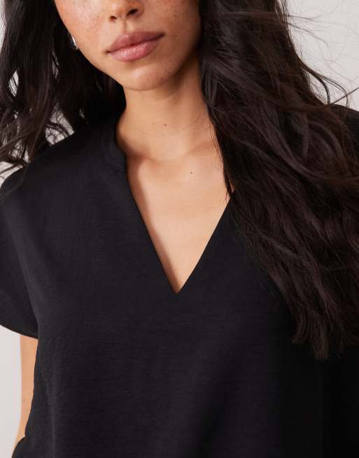 JDY - Blouse met V-hals en korte mouwen in zwart, 3 van 4