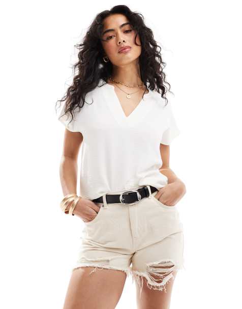JDY - Blusa bianca a maniche corte con scollo a V - view 1