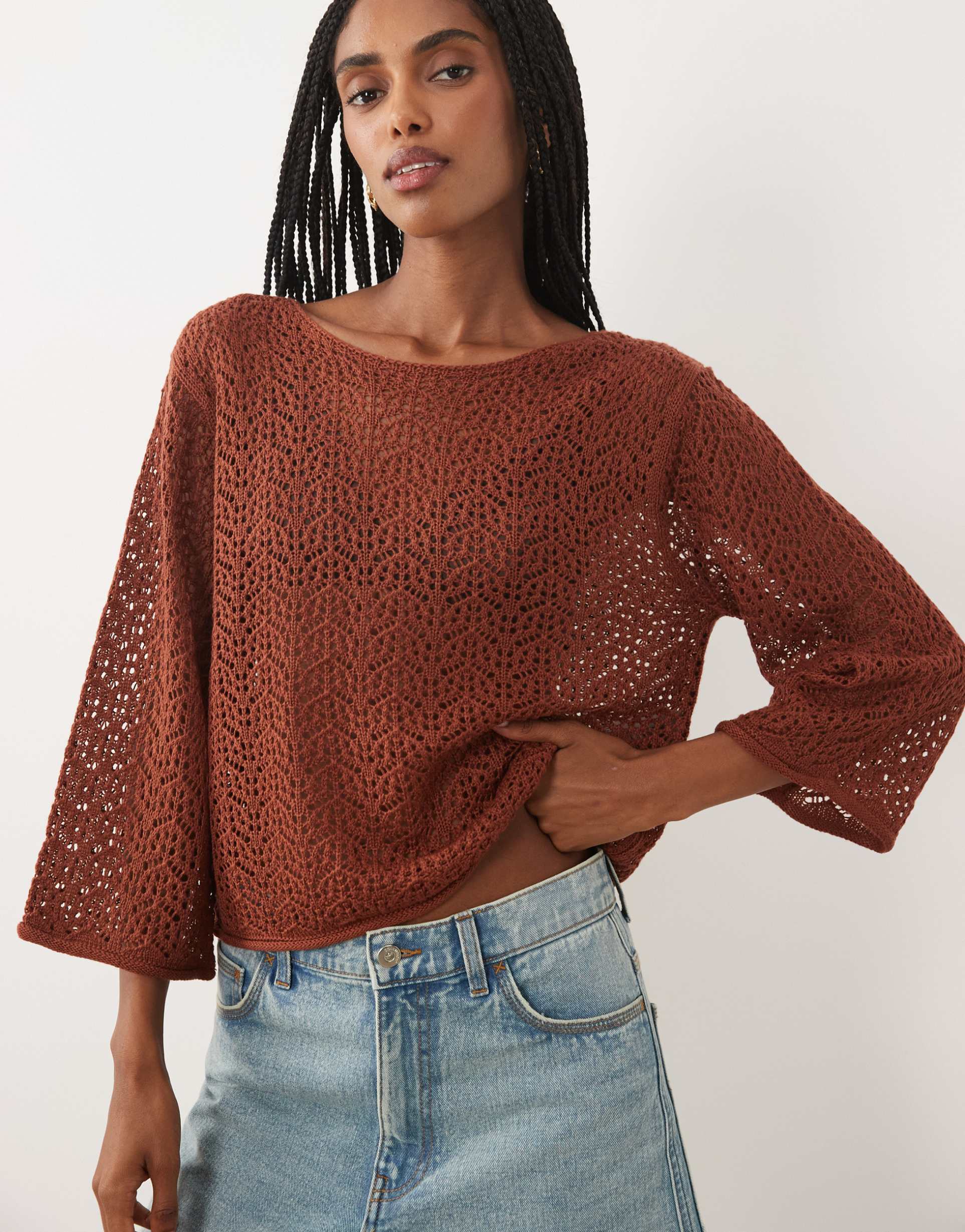 jdy boat neck crochet top in burgundy