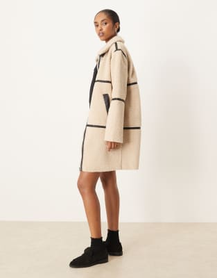 Jdy Borg Contrast Piping Coat In White