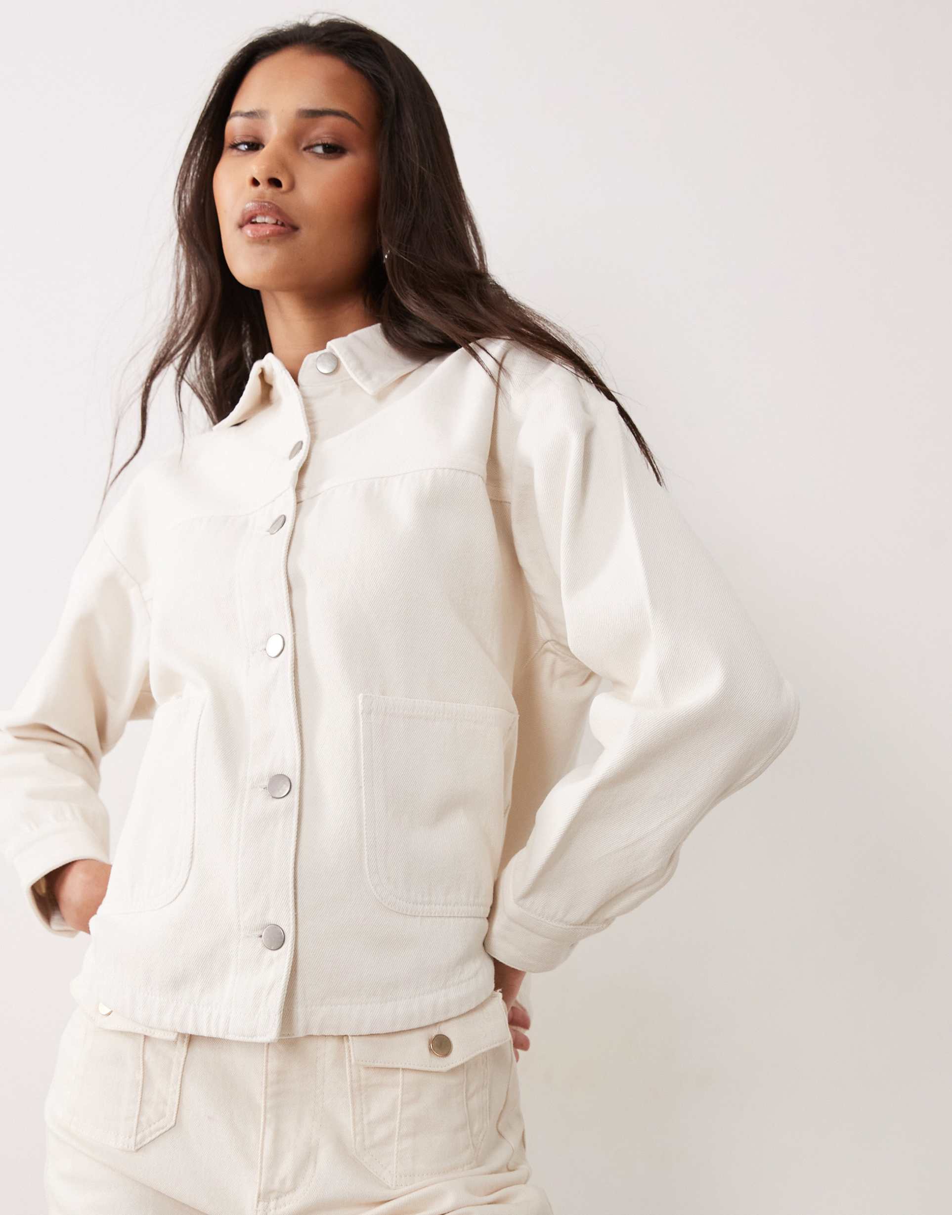 jdy boxy denim jacket with front pockets in cream