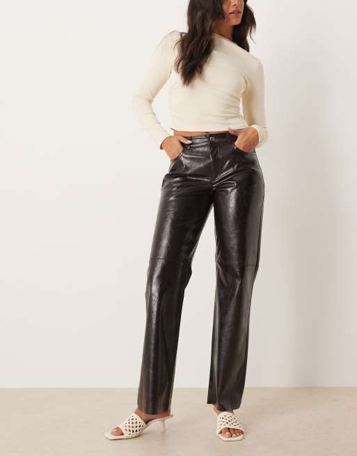 JDY - Broek van imitatieleer met naaddetail in donker bordeauxrood