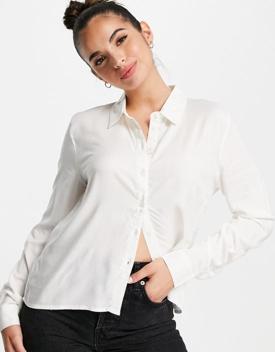 https://images.asos-media.com/products/jdy-button-through-shirt-in-white/10144355-1-white?$n_550w$&wid=550&fit=constrain