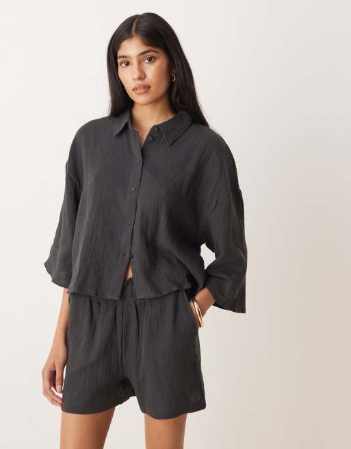 JDY - Camicia corta in mussola grigio antracite in coordinato