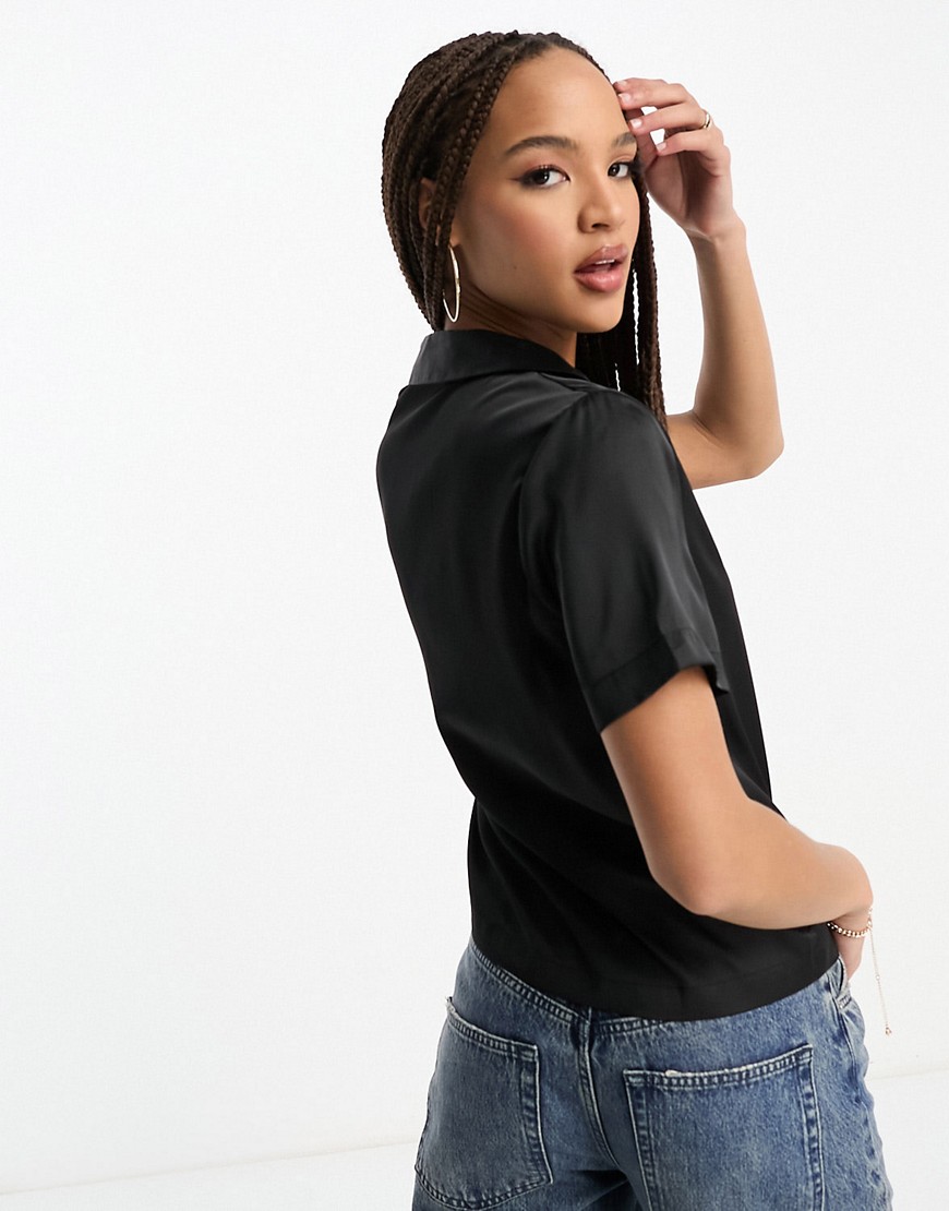 Camicia taglio corto nera in raso-Black - JDY Camicia donna  - immagine2