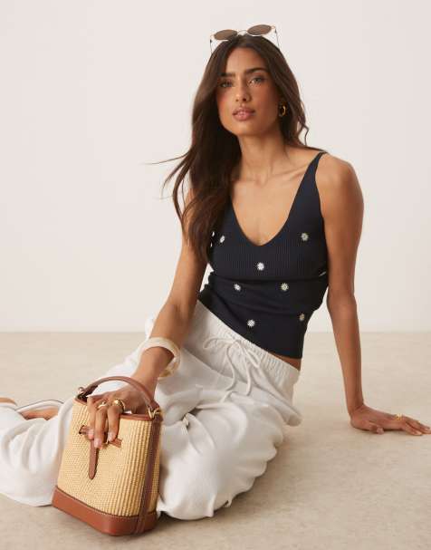 JDY - Canotta in maglia blu navy con margherite ricamate - view 1