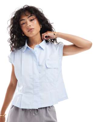 cap sleeve pleated shirt in blue