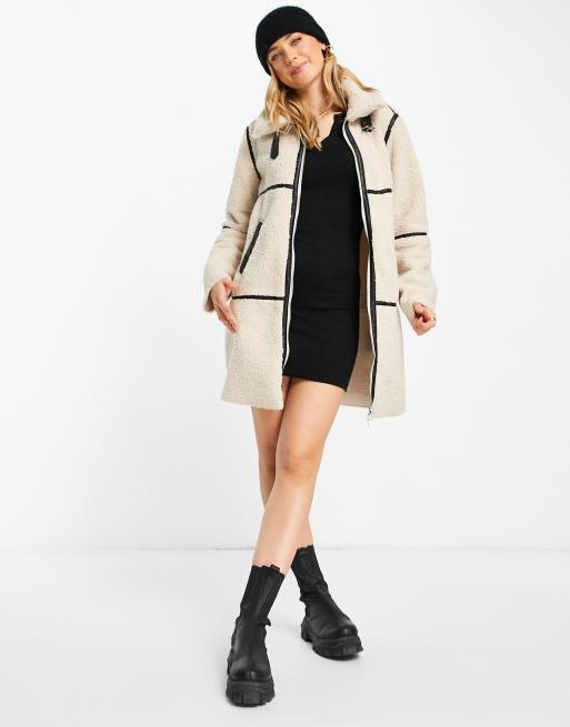 JDY - Cappotto teddy taglio lungo color crema con cuciture