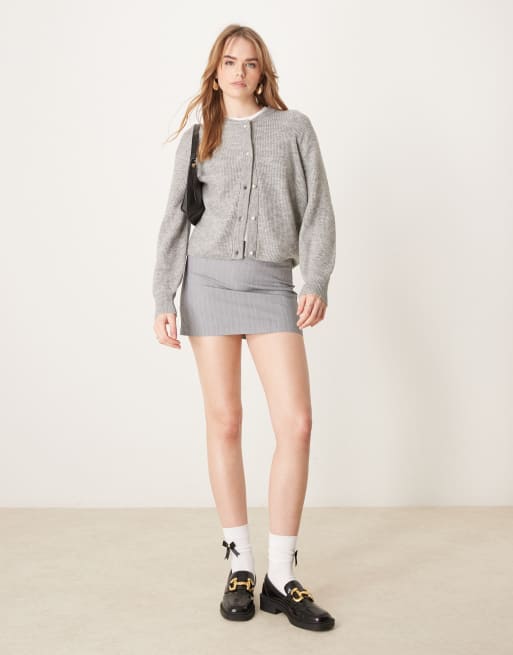 JDY - Cardigan a coste grigio con bottoni in perle, 3 di 4