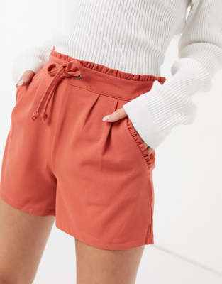 JDY - Catia - Pantaloncini fluttuanti allacciati in vita con volant in jersey arancione bruciato