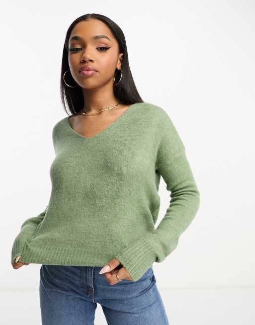 V neck fine knit on sale jumper