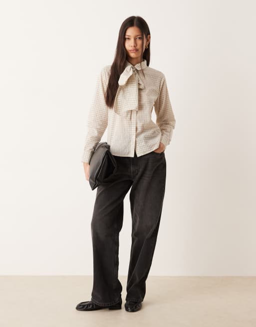 JDY - Chemise à carreaux avec lavallière amovible - Crème, 2 de 4