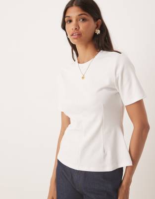 cinched waist short sleeve top in white