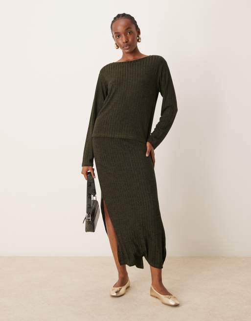 JDY - Coordinato a coste color kaki composto da top e gonna