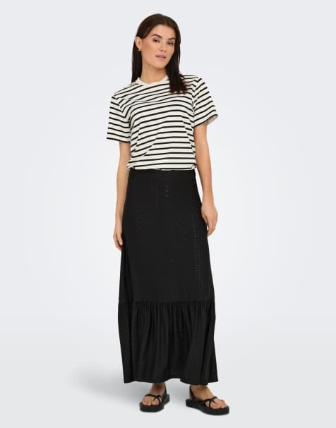 JDY Skirt in black