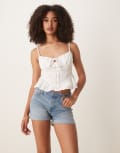 [JDY] JDY denim shorts with turn-ups in mid blue XS Mid blue