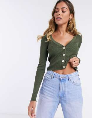 green cardigan cropped