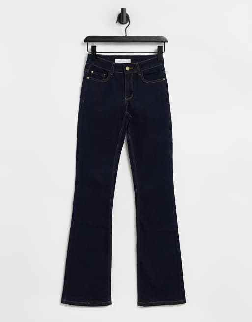 JDY – Elia – Mörkblå utsvängda jeans med hög midja och tvättad finish