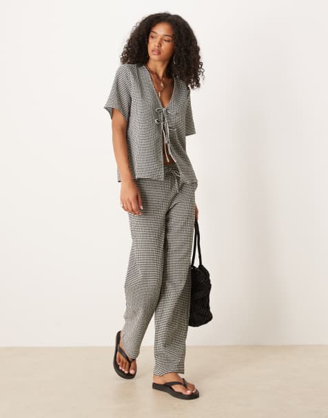 JDY - Ensemble en crépon à carreaux vichy avec pantalon et top noué sur l'avant - Noir - view 1