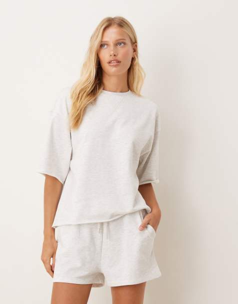JDY - Ensemble en jersey épais avec short et t-shirt - Gris clair - view 1