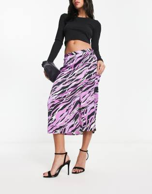 Jdy Exclusive Side Split Satin Midi Skirt In Purple Animal Print-black