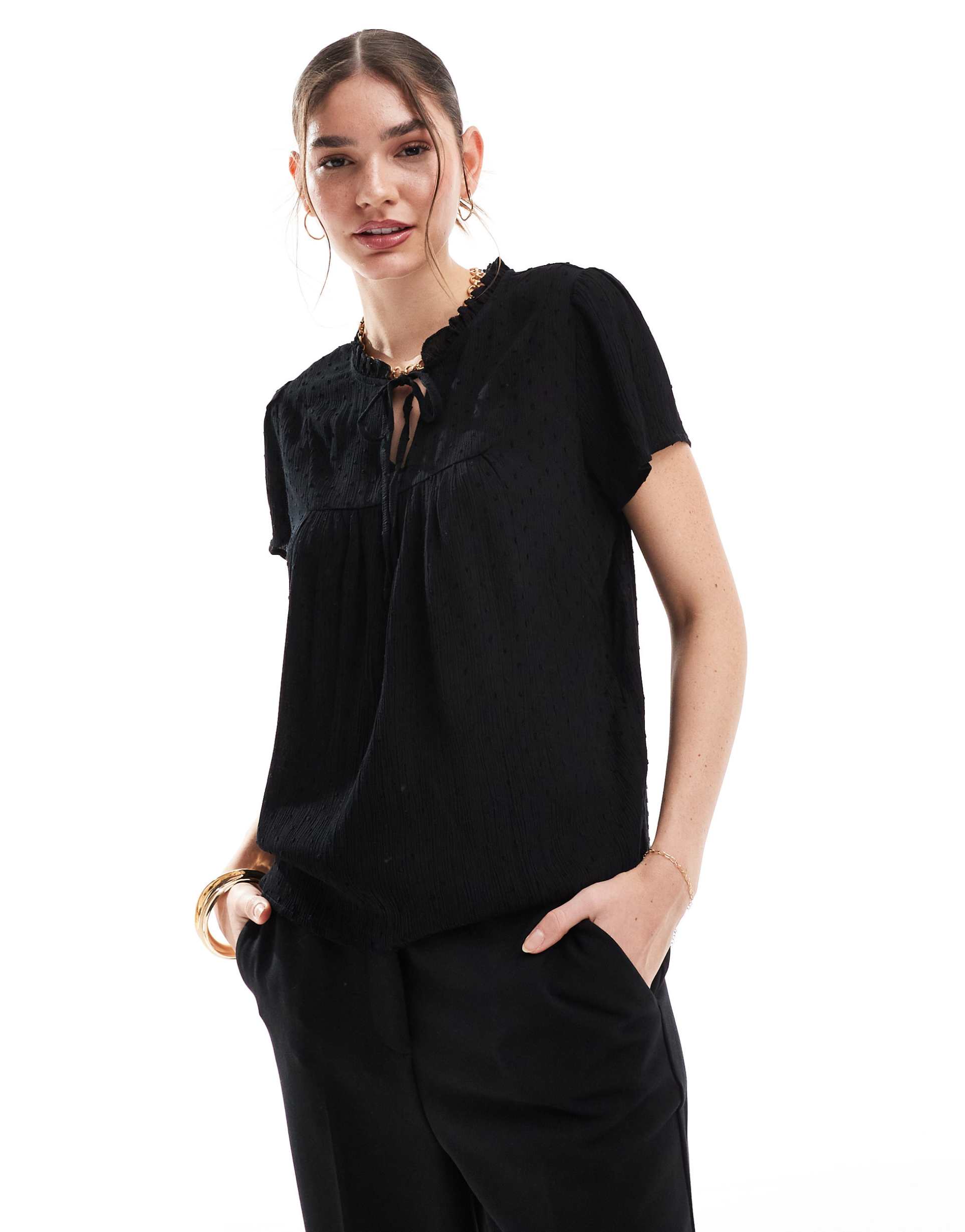 jdy eyelet pussybow blouse in black