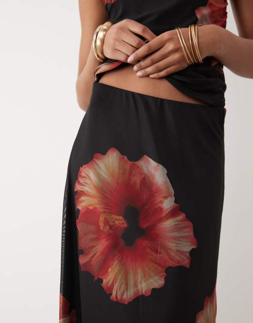 JDY - Falda negra fruncida con estampado floral de malla (parte de un conjunto), 3 de 5
