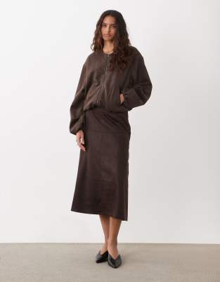 Jdy Faux Suede Midi Skirt In Brown
