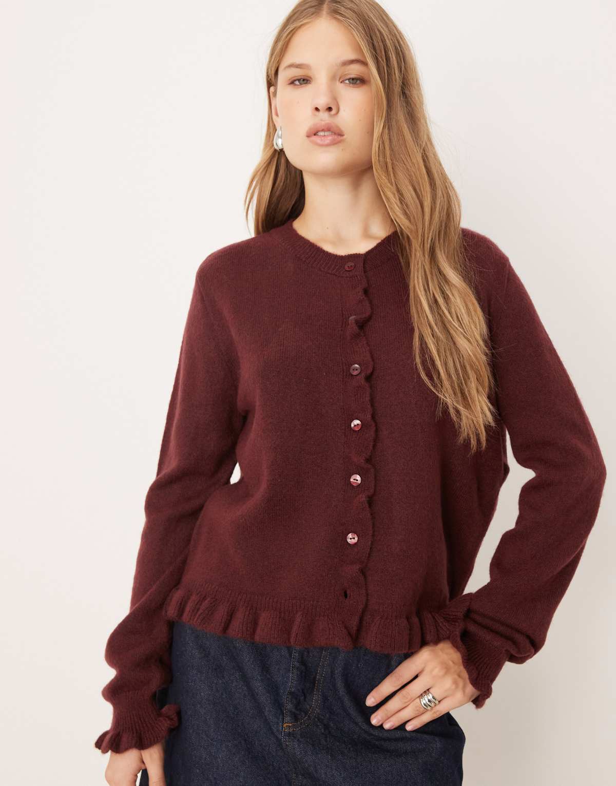 JDY frill details knitted cardigan in burgundy