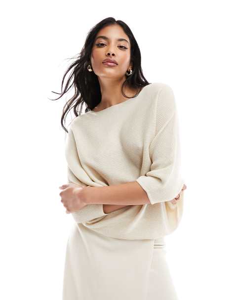JDY – Gerippter Pullover in Creme mit Fledermausärmeln - view 1