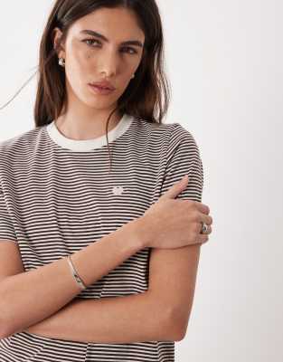 Jdy Heart Print T-shirt In Brown