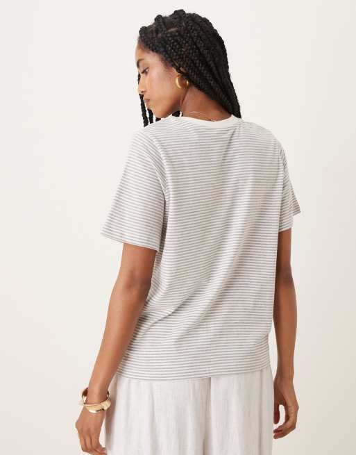 JDY heart print t-shirt in light gray stripes