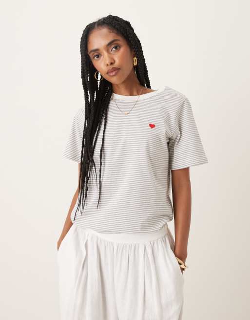 JDY heart print t-shirt in light gray stripes