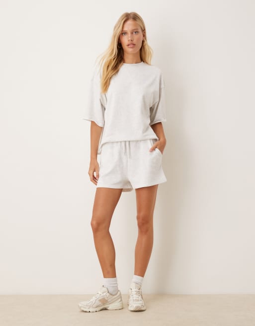 JDY heavy jersey shorts in light gray - part of a set, 3 of 5