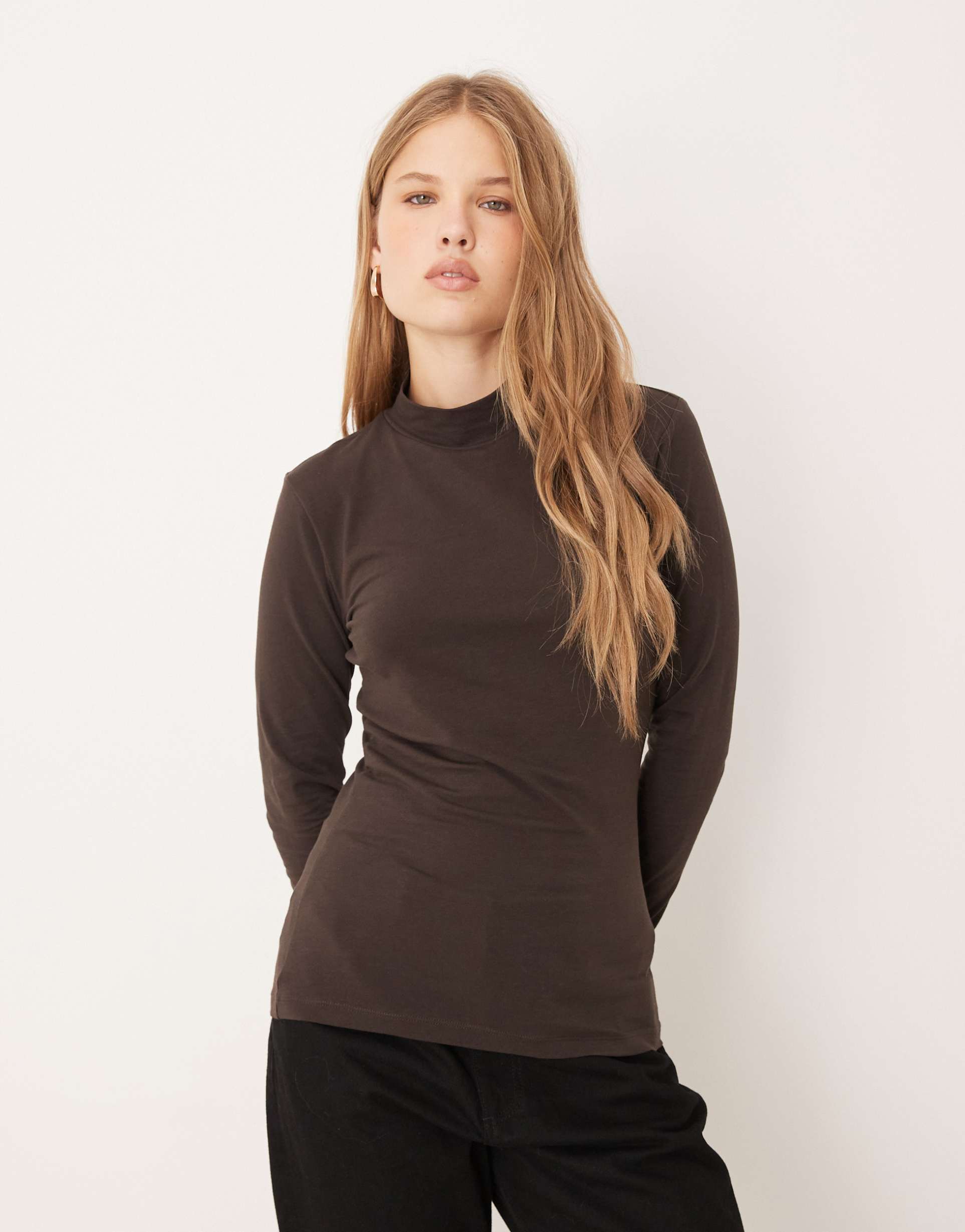 jdy high neck top in dark chocolate brown